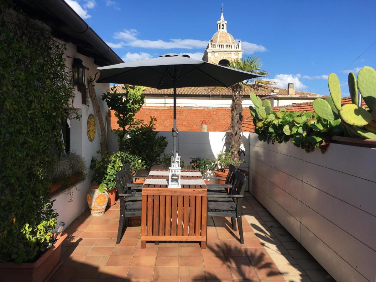La Terrazza Sui Tetti Bed and Breakfast Senigallia Exteriör bild